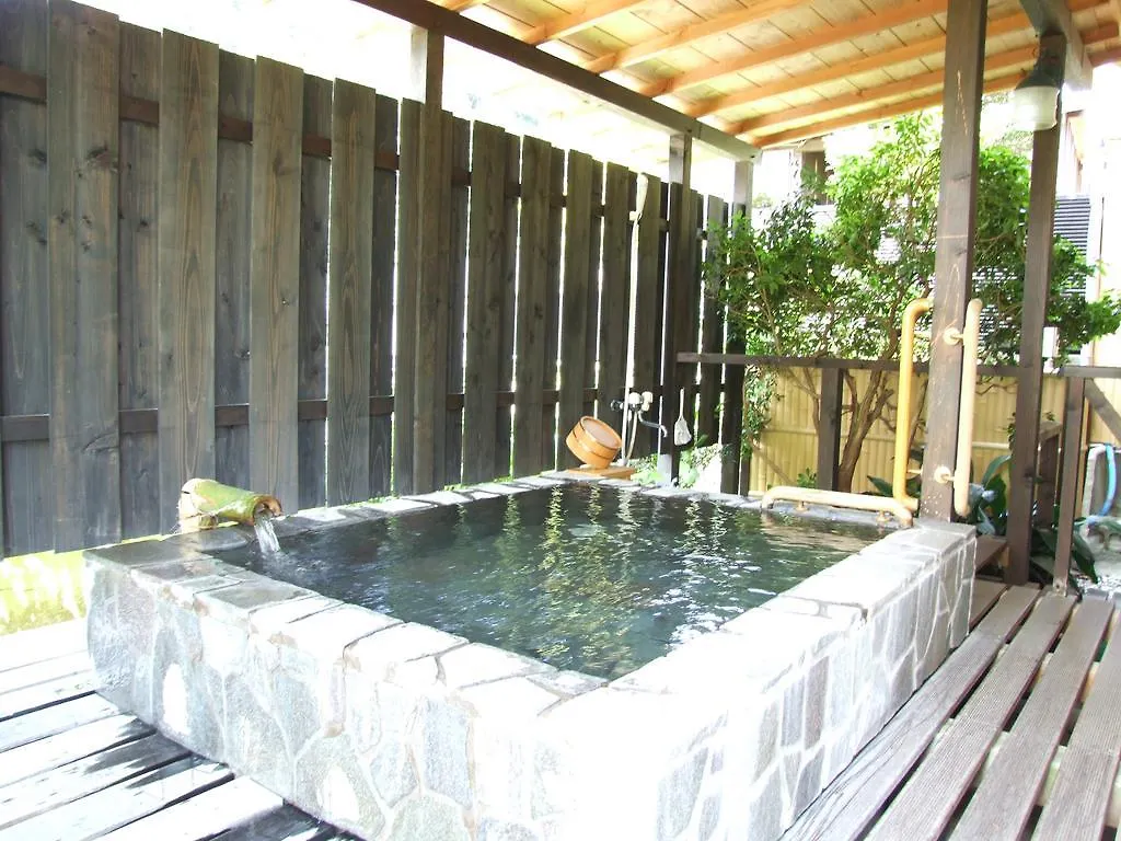 Hotel Yoshimatsu Hakone 4*,
